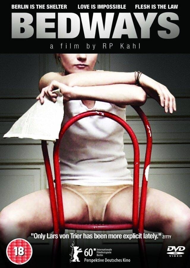 Genç Erkeklerden Hoşlanan Olgun Kadın izle (2011)